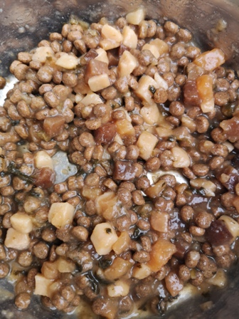 Welpenfutter mit Gemüse-Mix